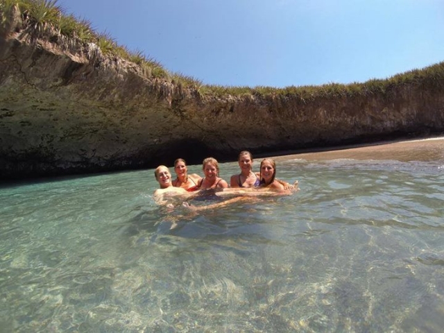 con la familia en las amrietas